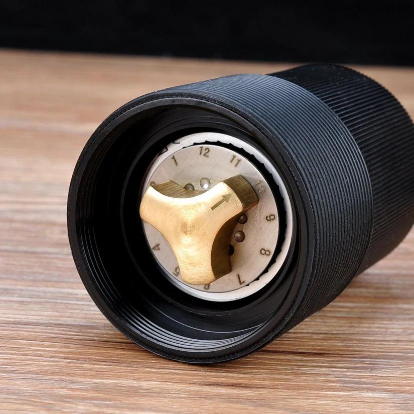 Barista Space Hand Grinder, Black 2 Barista Space Hand Grinder, Black - Image 2