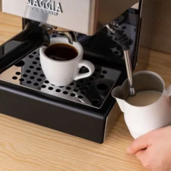 Gaggia New Classic Espresso Machine 8 Gaggia New Classic Espresso Machine -Hario Shop gaggia classic 6845